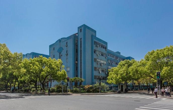 探訪桂中園：4.3米層高，寬敞明亮辦公空間