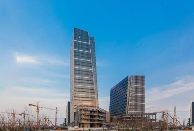 上海夢中心：創(chuàng)意與甲級寫字樓的完美結(jié)合，開啟辦公新時代