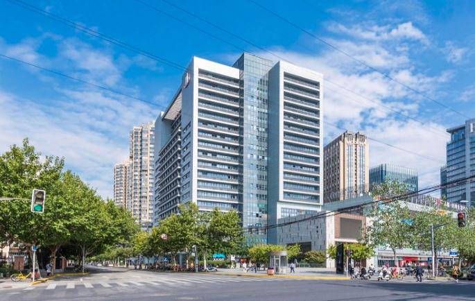 走進新城市中心廣場，體驗現(xiàn)代高品質(zhì)辦公環(huán)境